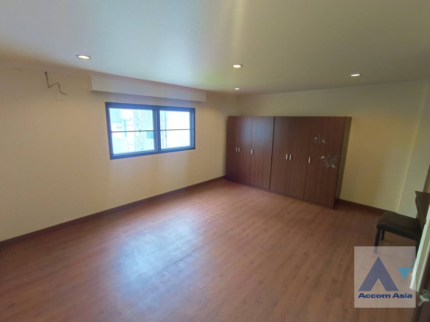 รูป 🔼🔽 AccomA 📩 Simple townhouse for rent in Sukhumvit (AA11183) - รูปที่ 7/20