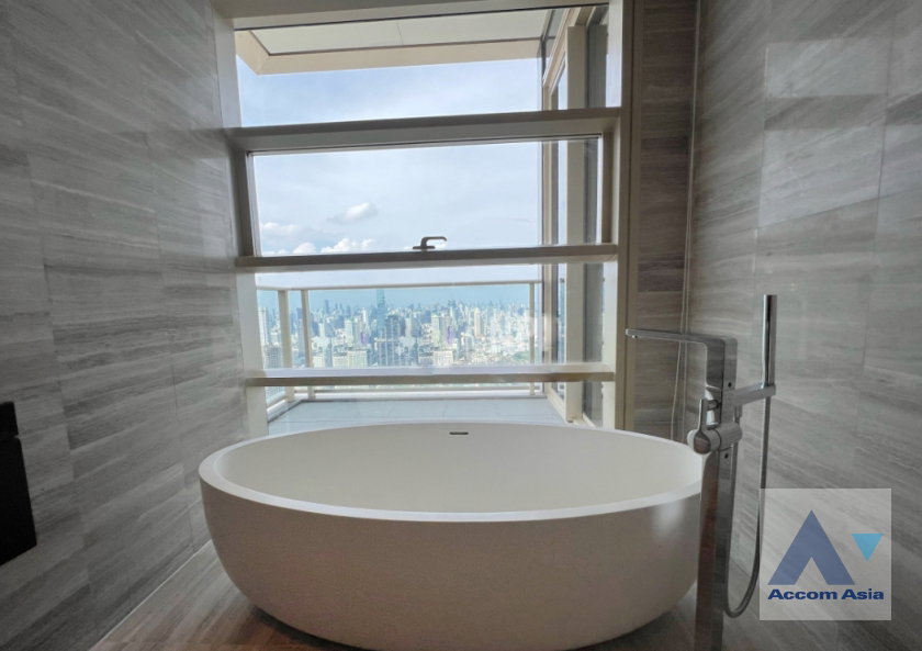 picture 🔼🔽 AccomA 📩  4 BR Condominium @Four Seasons Private Residences (AA37437) - 15/16