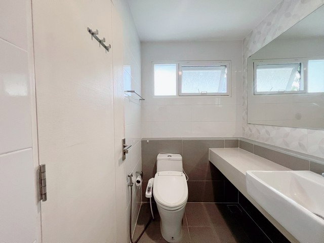 รูป HR3359FOR RENT ชัยพฤกษ์ บางนา กม.7 (Land & Houses) ติด Mega Bangna เพียง 600 ม. | แต่งสวย เฟอร์ฯ ครบ พร้อมเข้าอยู่ - รูปที่ 13/26