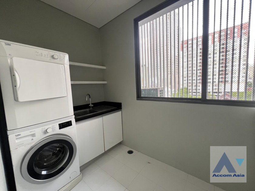 รูป 🔼🔽 AccomA 📩  4 BR Condominium @Domus 16 (AA44450) - รูปที่ 10/20