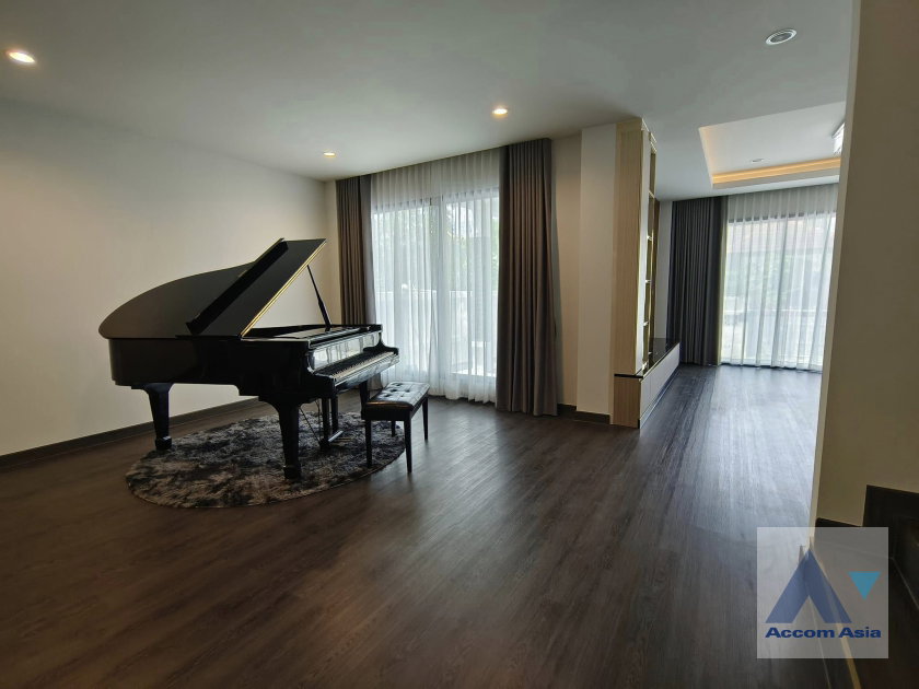 picture 🔼🔽 AccomA 📩 New Modern Home with Private Pool and Spacious Garden (AA35280) - 8/20