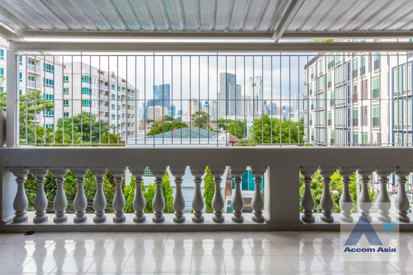 รูป 🔼🔽 AccomA 📩 Spacious townhouse with greenery and open-plan comfort in Sathorn - รูปที่ 14/15