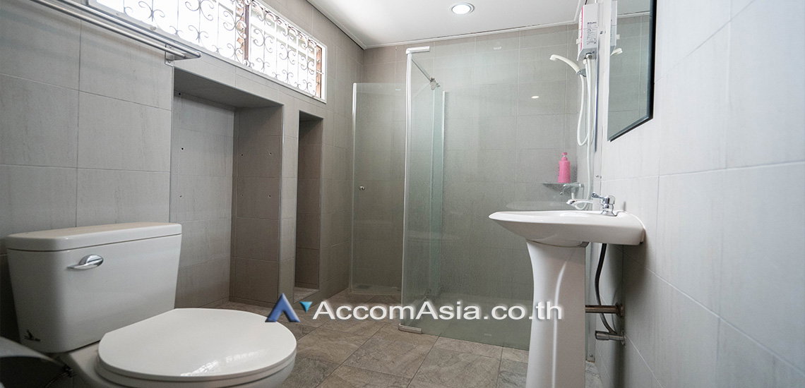รูป 🔼🔽 AccomA 📩 Pet friendly 5 BR House @Ekkamai Villas (AA17168) - รูปที่ 15/17