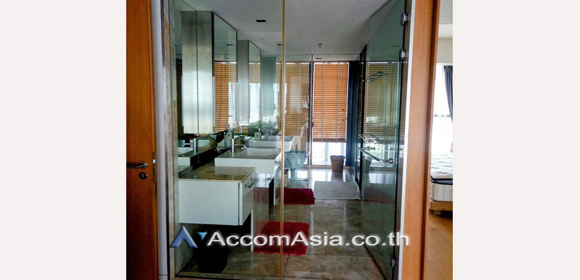 รูป 🔼🔽 AccomA 📩 Modern fully furnished condo with wide city view in Sathorn (AA21103) - รูปที่ 10/11