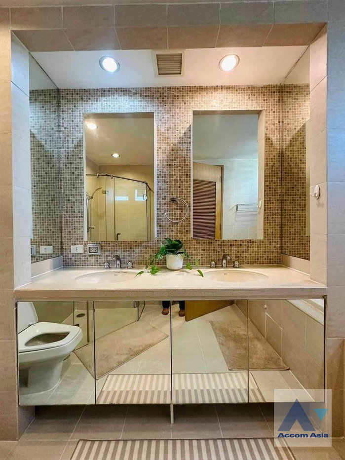 รูป 🔼🔽 AccomA 📩  3 BR Condominium @Royal Saladaeng (AA40154) - รูปที่ 9/13