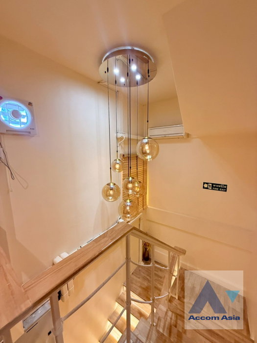 picture 🔼🔽 AccomA 📩  3 BR Townhouse in Khlong Tan Nuea (AA26641) - 15/20