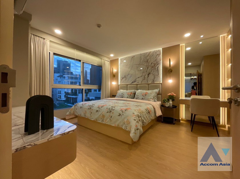 picture 🔼🔽 AccomA 📩  3 BR Condominium @Navin Court (AA34379) - 9/14