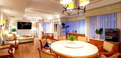 คอนโดให้เช่า : 🔼🔽 AccomA 📩 Langsuan Ville