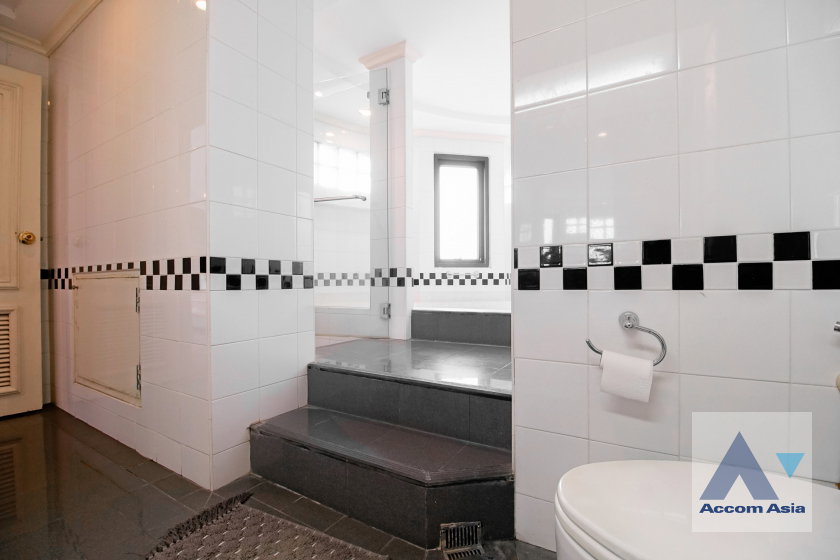 รูป 🔼🔽 AccomA 📩 Spacious corner condominium with parquet floors and city views (2030601) - รูปที่ 20/20