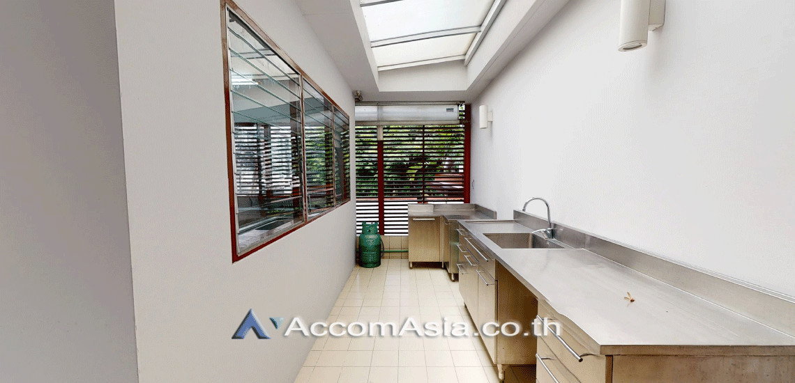 รูป 🔼🔽 AccomA 📩 Private Swimming Pool,Double High Ceiling 4 BR House in Khlong Tan Nuea (AA14160) - รูปที่ 7/20