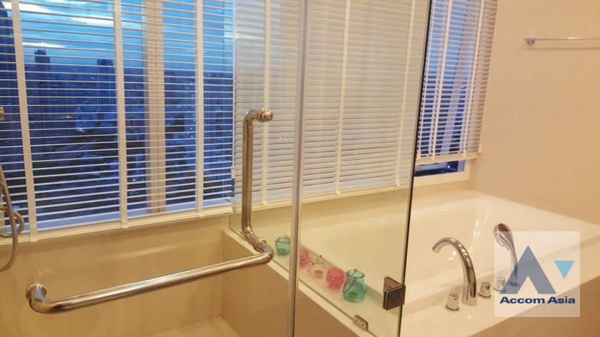 picture 🔼🔽 AccomA 📩 3 BR Condominium @Menam Residences (AA38749) - 8/10