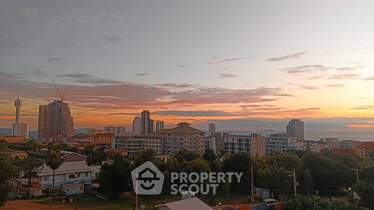 picture 3-BR Condo at Executive Residence 4 close to Phratamnak (ID 2577774) - 16/16