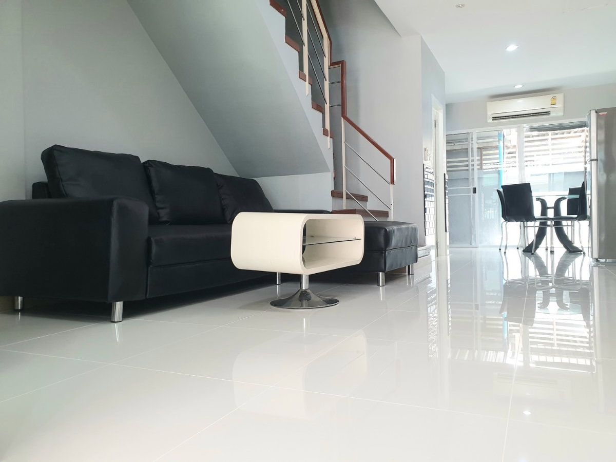 รูป ให้เช่า ทาวน์โฮม 18 ตร.ว. ทำเลสาทร ธนาพัฒน์ เฮ้าส์ สาทร - นราธิวาส - รูปที่ 3/12