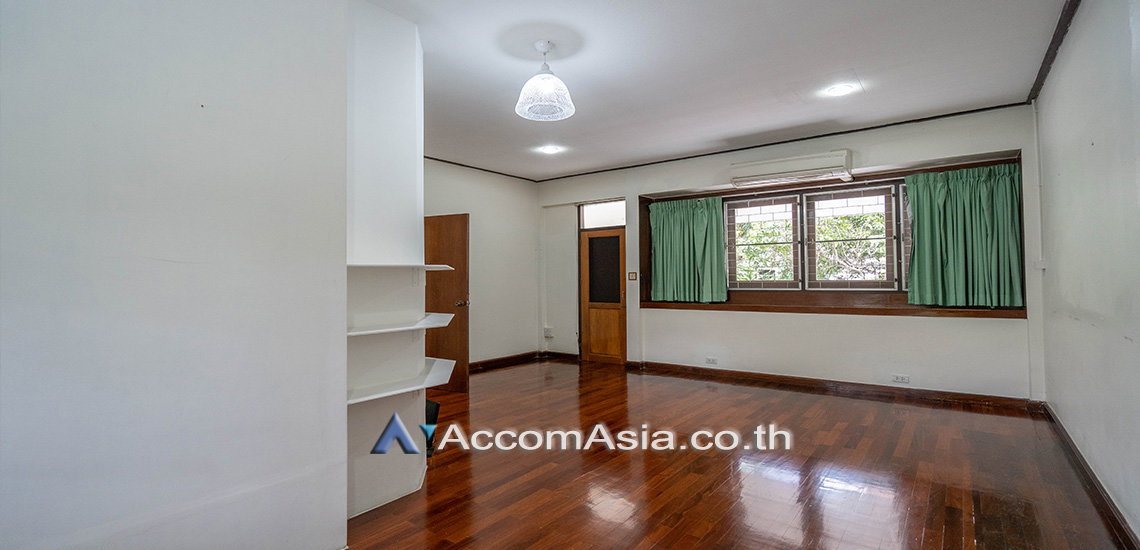 picture 🔼🔽 AccomA 📩 Classic detached home with garden and spacious interior in Sathorn (AA29914) - 10/20