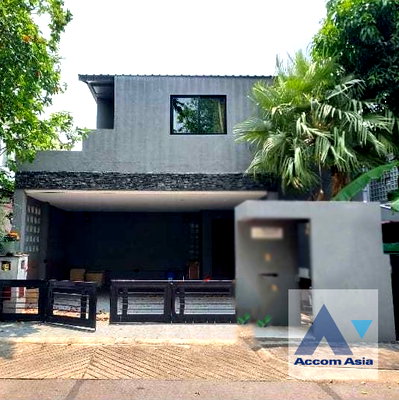 Houses for rent Kasem Bundit Phatthanakan University  : 🔼🔽 AccomA 📩  3 BR House @Noble Thara Phatthanakan Village (1819105)