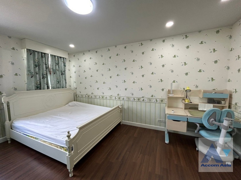 picture 🔼🔽 AccomA 📩 Townhouse with cozy layout and shared rooftop (AA37335) - 9/20