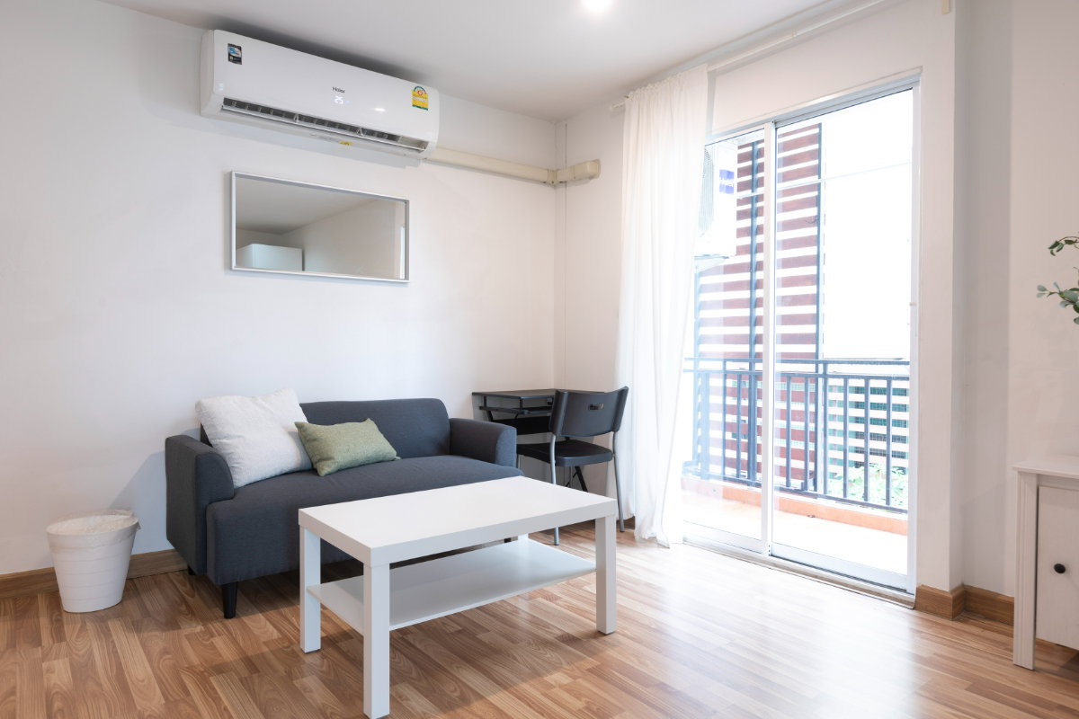 picture Condo for Rent or Sale – Regent Home 12 🏙️🌟 - 11/11