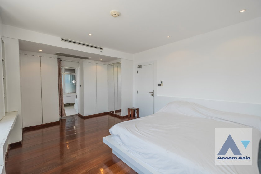 รูป 🔼🔽 AccomA 📩 Panoramic-view condo with bright interiors at Monterey Place (AA28408) - รูปที่ 19/20