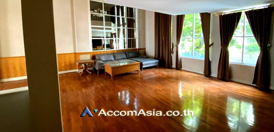 Houses for rent Soi Thonglor (Sukhumvit 55) : 🔼🔽 AccomA 📩 Pet friendly 4 BR House @Baan Klang Krung Thonglor (AA30356)