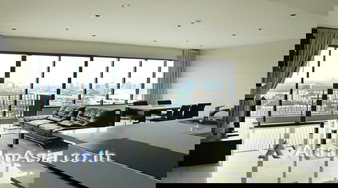 🔼🔽 AccomA 📩  3 BR Condominium @The Emporio Place (AA22480)