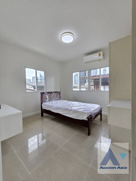 รูป 🔼🔽 AccomA 📩  3 BR House in Khlong Toei (AA28339) - รูปที่ 11/19
