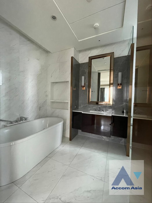 picture 🔼🔽 AccomA 📩  2 BR Condominium @Sindhorn Tonson (AA32220) - 11/20