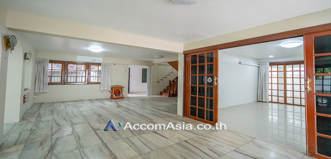 รูป 🔼🔽 AccomA 📩 Home Office 3 BR House in Khlong Toei Nuea (AA24422) - รูปที่ 5/18