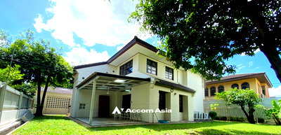 Houses for rent BTS Mo Chit : 🔼🔽 AccomA 📩 Pet friendly 3 BR House @House in Compound (AA31934)