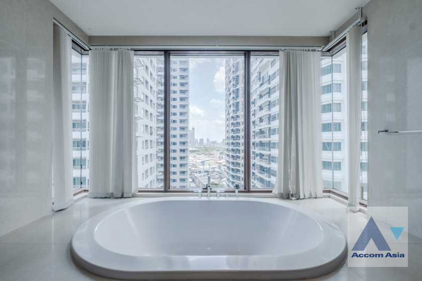 รูป 🔼🔽 AccomA 📩 Bright high-floor condo with bay windows and full skyline views at The Emporio Place (AA34704) - รูปที่ 14/20