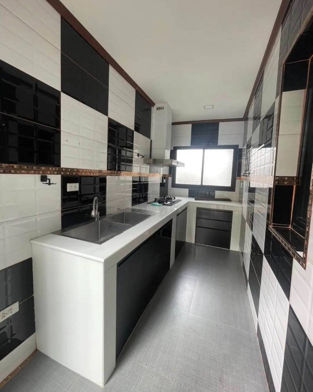picture For rent Single house 2.5 stories 4 bed 4 bath at Chimplee6/1 - 13/15