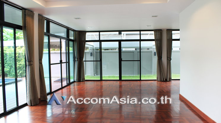 รูป 🔼🔽 AccomA 📩 Pet friendly,Private Swimming Pool 4 BR House in Phra Khanong Nuea (AA21472) - รูปที่ 4/16