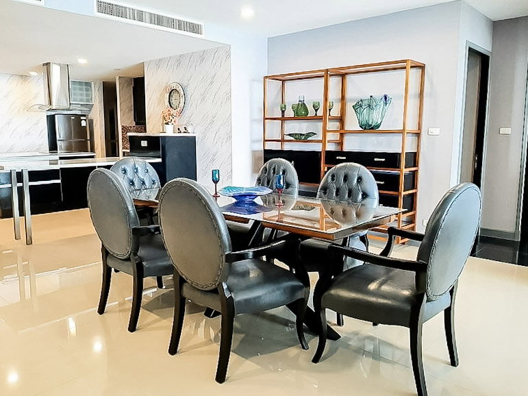 รูป La Royale Beach Condominium 3BR for Sale Na Jomtien - รูปที่ 4/11