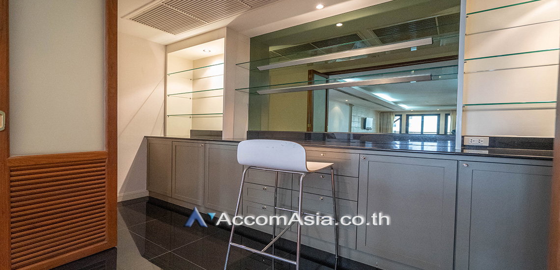 picture 🔼🔽 AccomA 📩 Elegant-designed condo with teak floors in quiet Sathorn cul-de-sac (21270) - 4/10