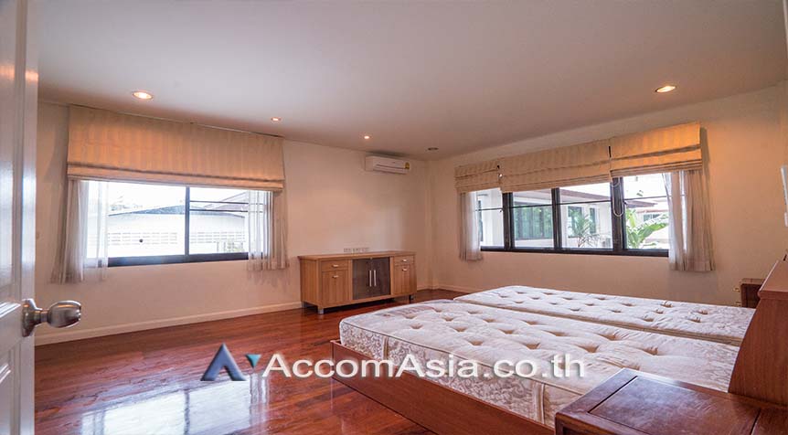 รูป 🔼🔽 AccomA 📩 Classic home with garden views and private pool retreat (50065) - รูปที่ 8/17