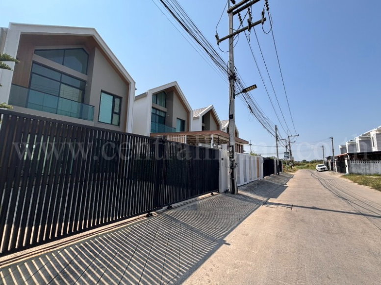 รูป บ้านแฝด วีล่าโฮม สามพราน สไตล์นอร์ดิก - รูปที่ 13/14