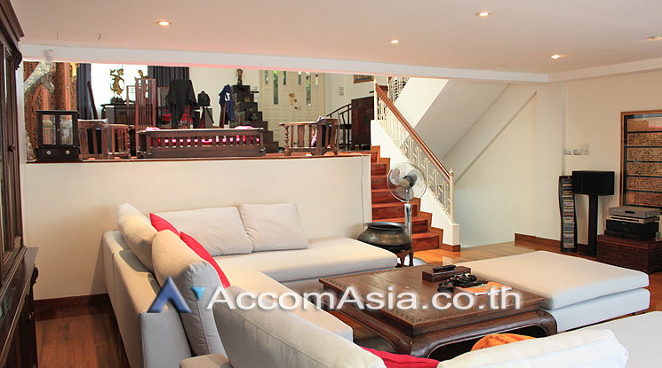 picture 🔼🔽 AccomA 📩  5 BR Townhouse in Khlong Toei Nuea (2514039) - 3/9