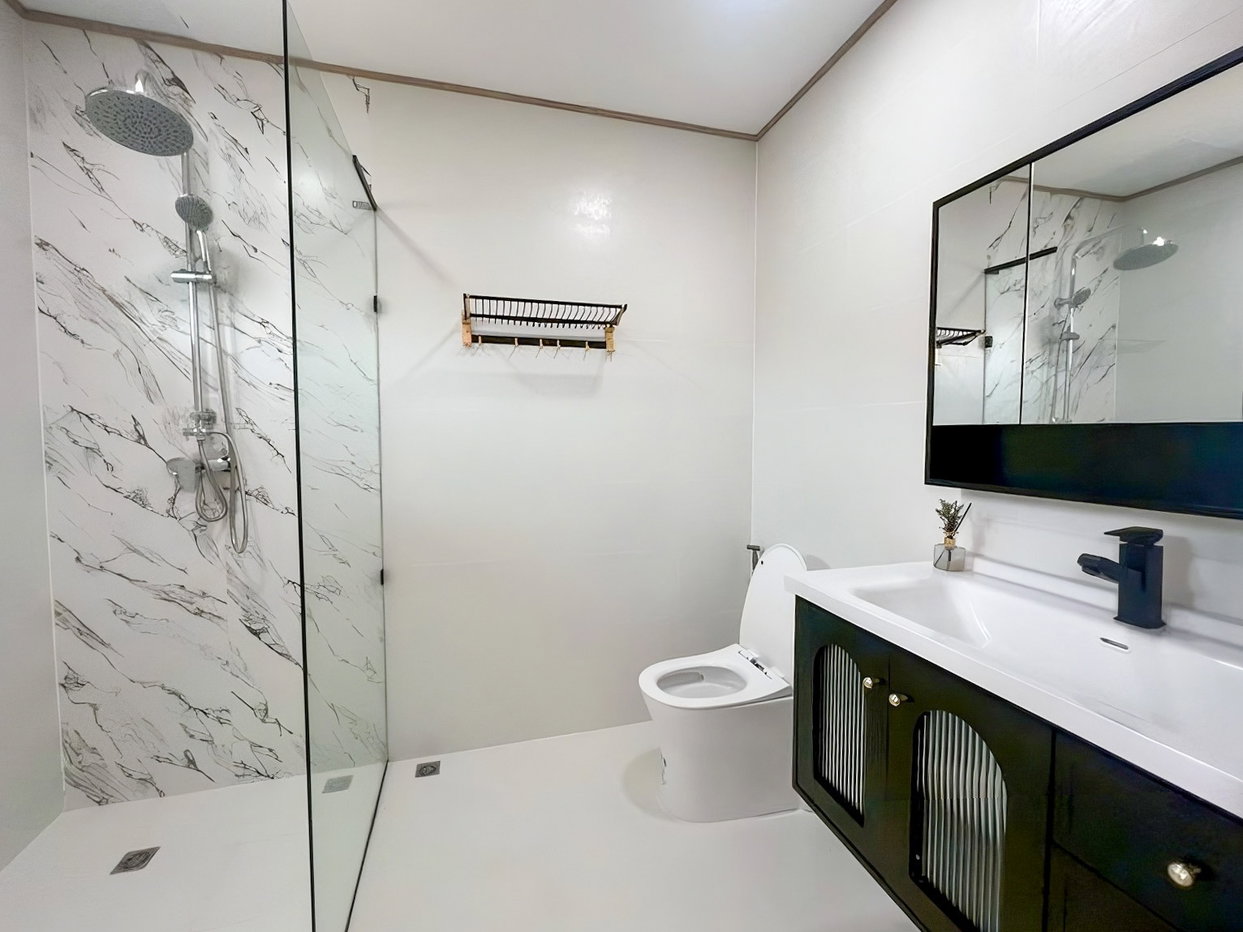 รูป 4 Bedroom Pool Villa for Sale in Chaiyapruek Pattaya - รูปที่ 16/16