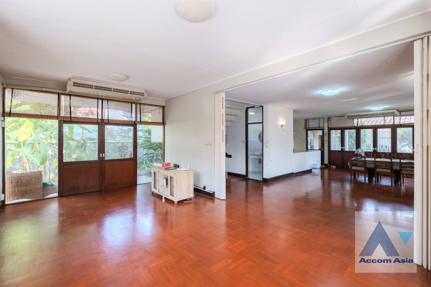 รูป 🔼🔽 AccomA 📩 Pet friendly,Private Swimming Pool 5 BR House in Khwaeng Sam Sen Nai (1913419) - รูปที่ 6/20