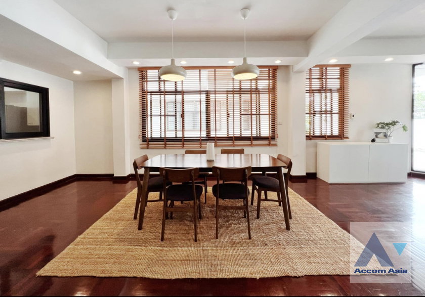 picture 🔼🔽 AccomA 📩  4 BR Townhouse @ (AA30585) - 6/14