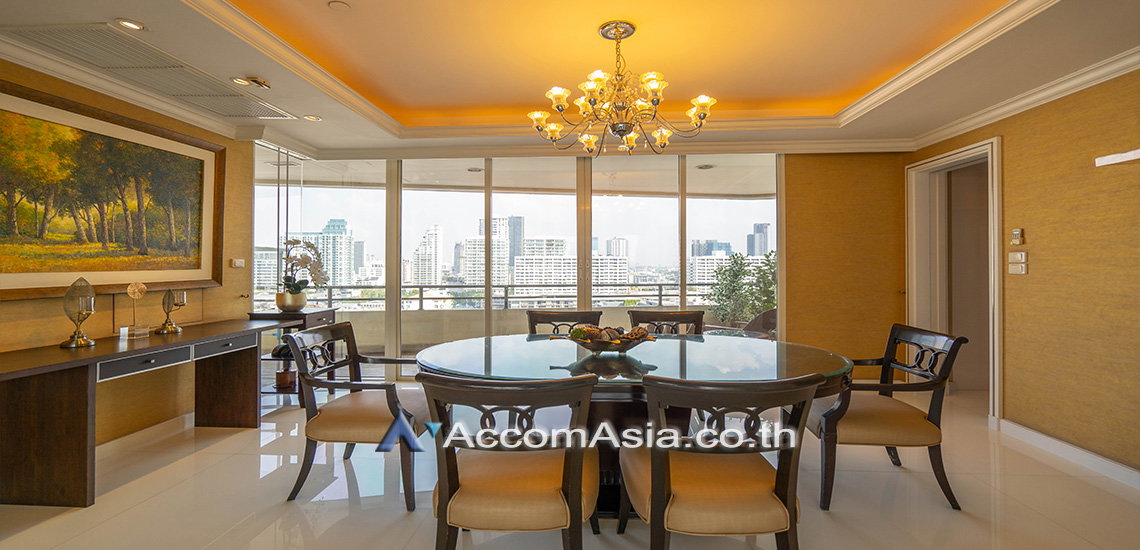 รูป 🔼🔽 AccomA 📩 Elegant wood-accented condo with indoor balcony and city view (1516481) - รูปที่ 5/15
