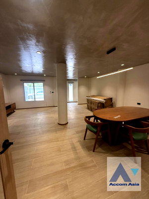 เช่าบ้านเดี่ยว วัน แบงค็อก   : 🔼🔽 AccomA 📩 Newly renovated,Pet friendly 3 BR House in Klong Tan (AA45709)