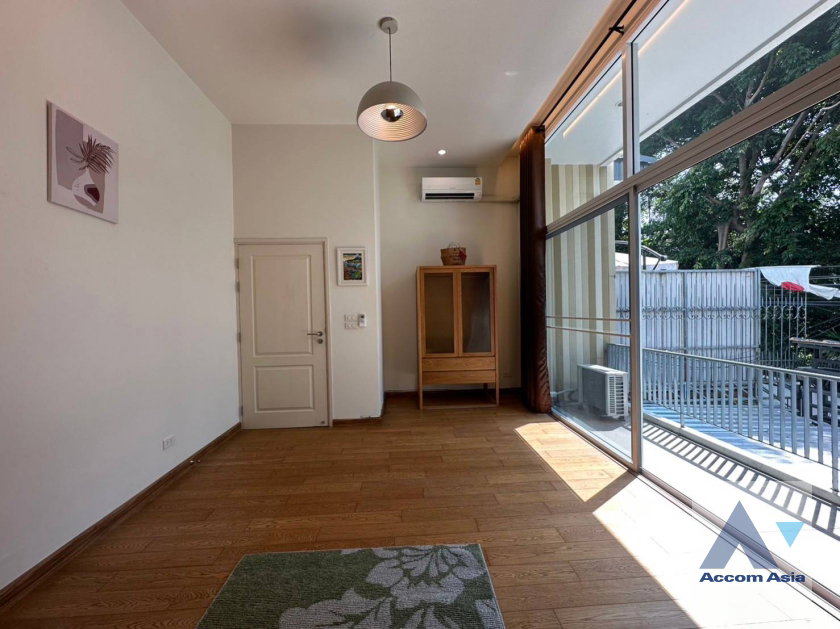picture 🔼🔽 AccomA 📩 Pet friendly,Home Office 3 BR Townhouse in Klong Tan (AA33996) - 5/20