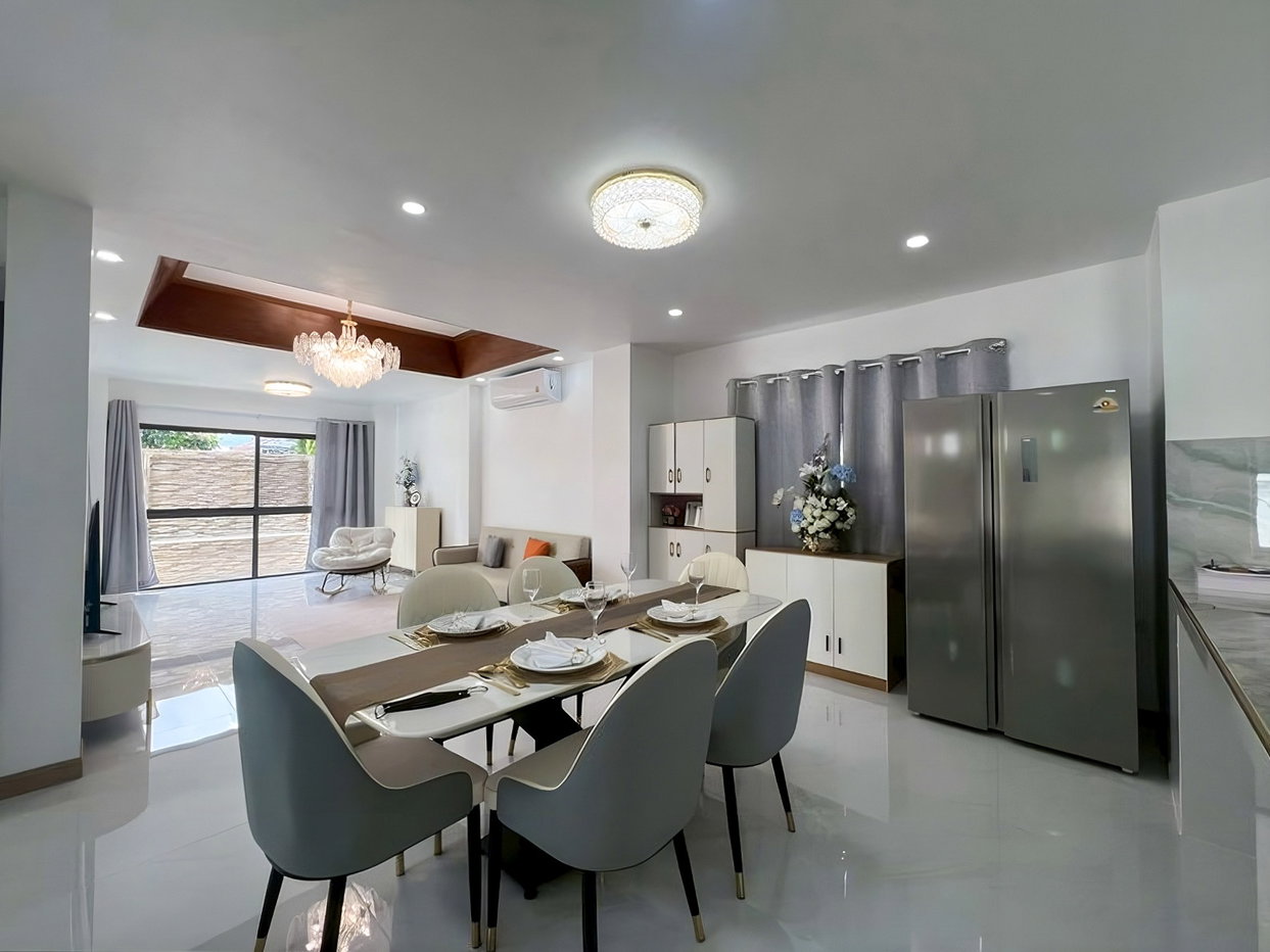 รูป 4 Bedroom Pool Villa for Sale in Chaiyapruek Pattaya - รูปที่ 7/16