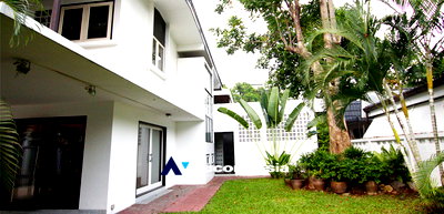 Houses for rent : 🔼🔽 AccomA 📩  3 BR House in Phra Khanong Nuea (60045)