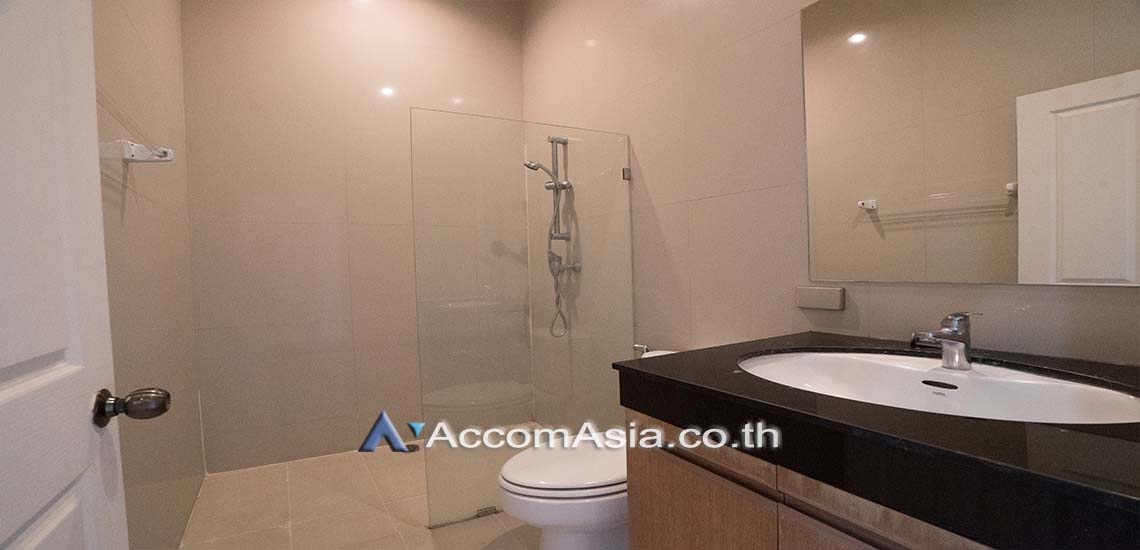 รูป 🔼🔽 AccomA 📩  Bright house with open layout in Sukhumvit (13001852) - รูปที่ 11/12
