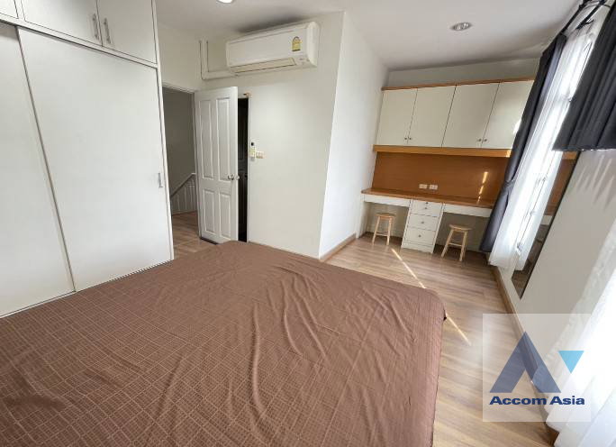 รูป 🔼🔽 AccomA 📩 Newly renovated 4 BR House @Baan Klang Krung Sathorn-Nuea Tai (AA43639) - รูปที่ 9/10