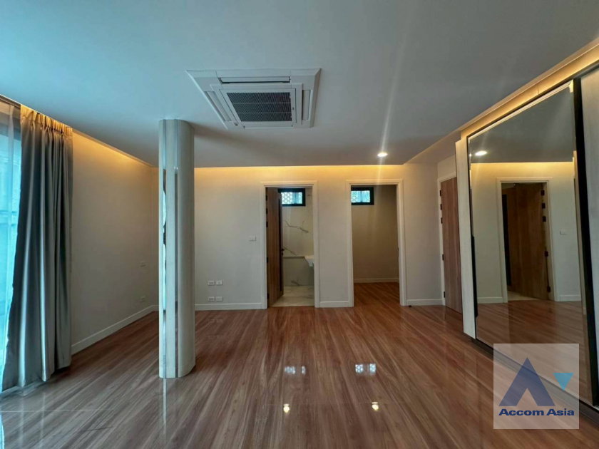picture 🔼🔽 AccomA 📩 Pet friendly 3 BR Townhouse @KLANG Nivas (AA41765) - 11/20