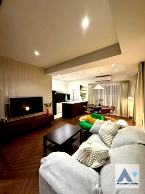 Townhouses for rent Bangkok : 🔼🔽 AccomA 📩  3 BR Townhouse @ (AA45739)