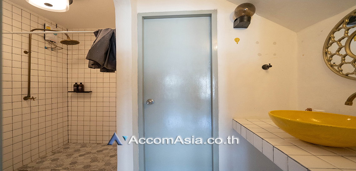 รูป 🔼🔽 AccomA 📩 Home Office 4 BR House in Khlong Toei Nuea (AA19790) - รูปที่ 12/16