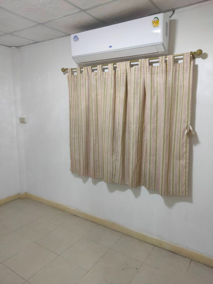 รูป ให้เช่าทาวน์เฮ้าส์ 2 ชั้น 30 ตรว.(หลังมุม) ม.เคซี 5 คลองสามวา มี 4 ห้องนอน 2 ห้องน้ำ จอดรถได้ 4 คัน ซ.พระยาสุเรนทร์ 40 - รูปที่ 4/16